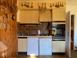 Refrigerador y lavavajillas 