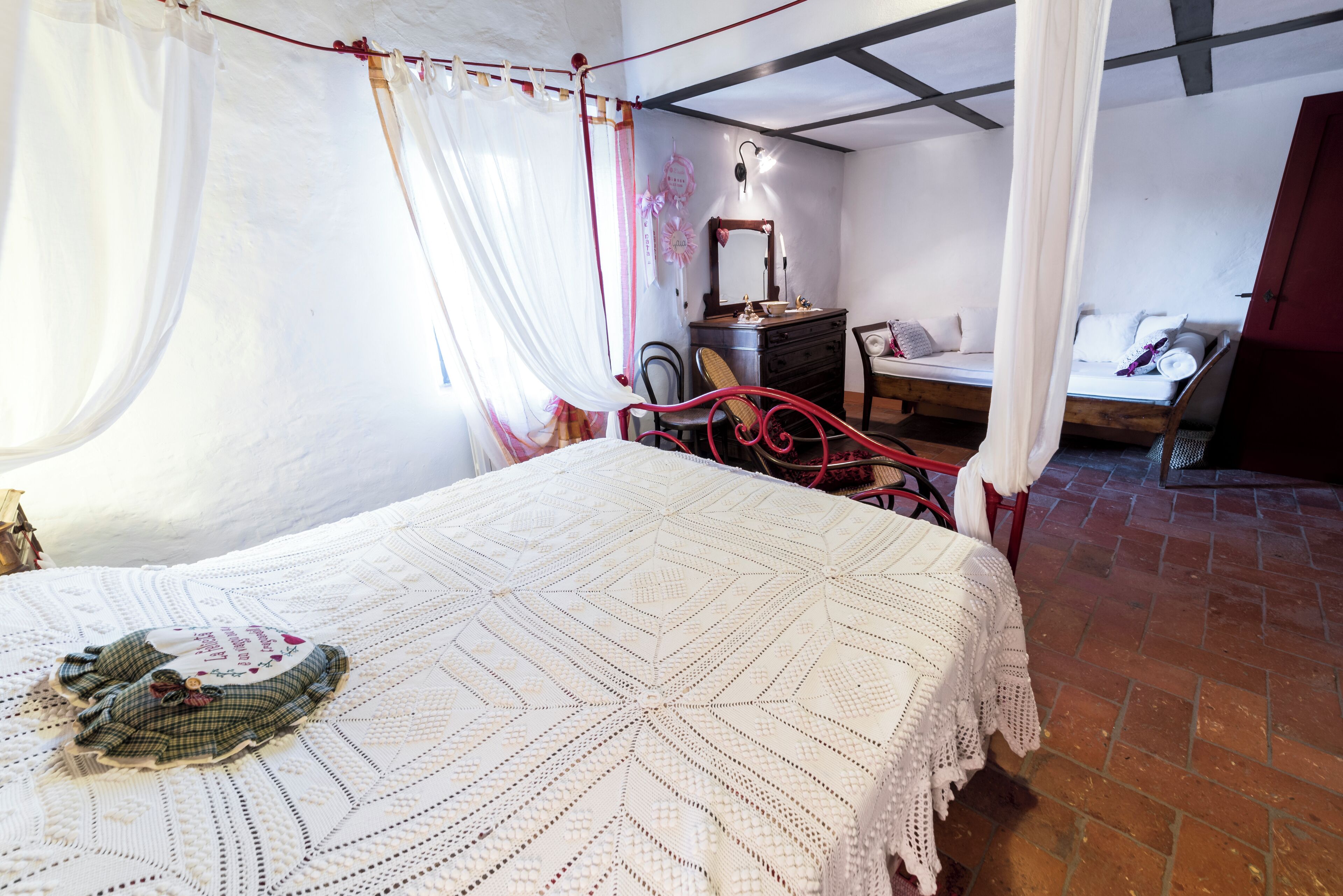 6 室のベッドルーム、アイロン / アイロン台、WiFi、ベッドシーツ