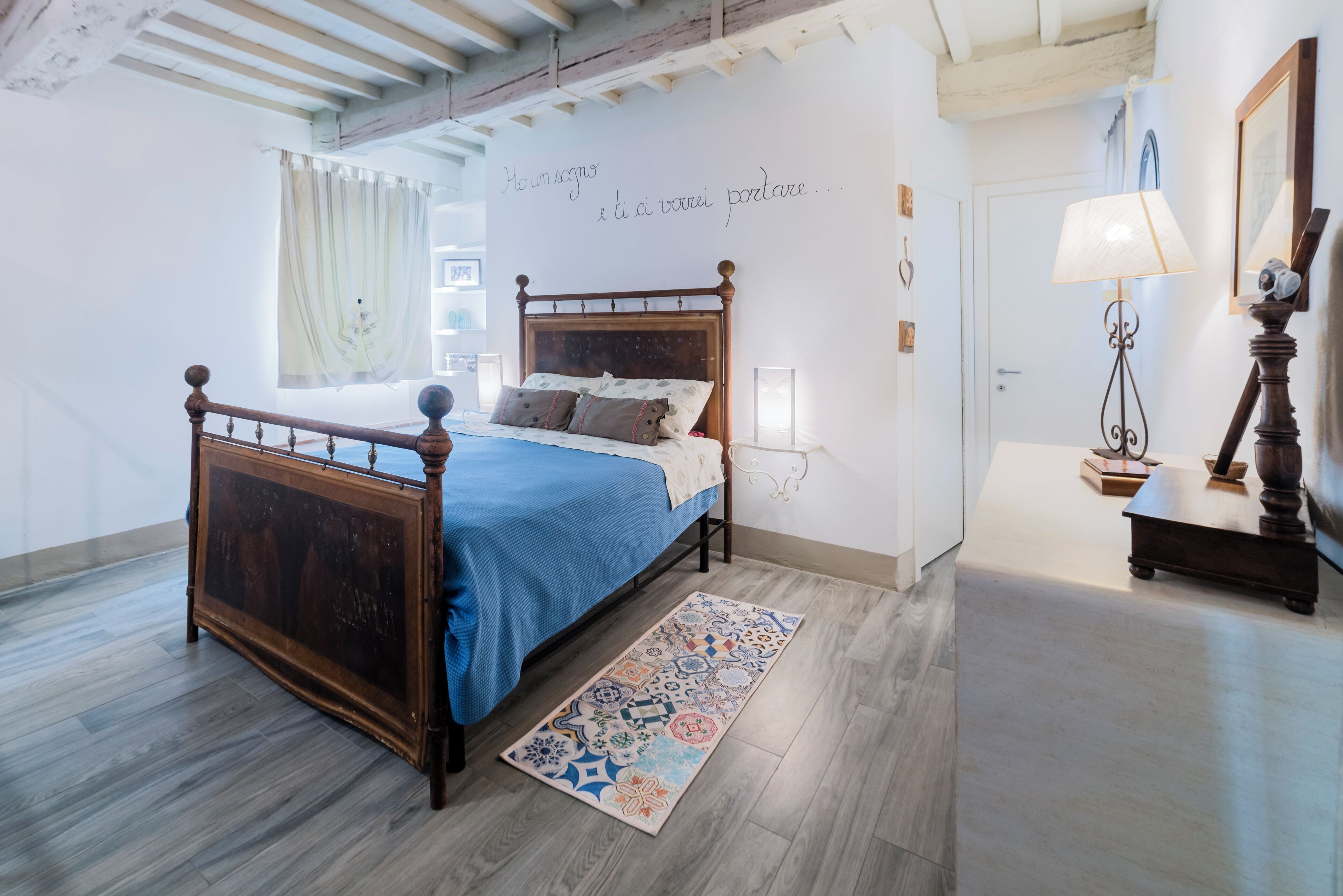 6 chambres, fer et planche à repasser, Wi-Fi, draps fournis