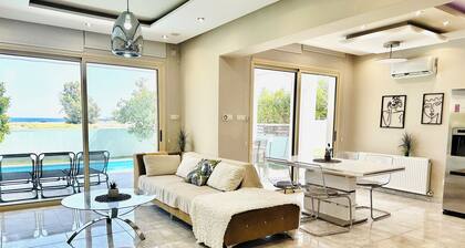 Villa with pool with sea view and 300m walk to the sea