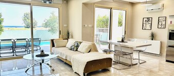 Villa with pool with sea view and 300m walk to the sea