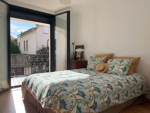 4 Schlafzimmer, Bügeleisen/Bügelbrett, WLAN, Bettwäsche