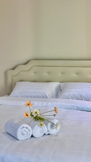 7 bedrooms, free WiFi, bed sheets - IvyRich Pool Villa Chiang Mai (Hang Dong)