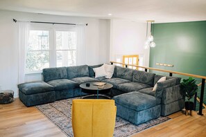 TV, fireplace, offices