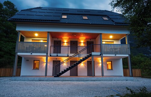 3-bedroom apartment with stunning moutain views and large terrace - House Elipsa