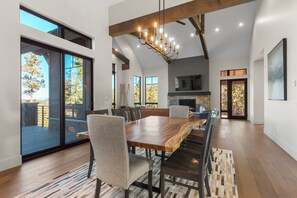 Dining - A Breck Escape: 5000sf Luxury Home w/ 3 Fireplaces, Outdoor Fire Pit & Hot Tub (Breckenridge)
