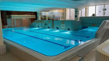 Innenpool, Außenpool