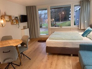 1 bedroom, travel crib, free WiFi, bed sheets