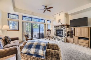 TV, fireplace, DVD player, offices