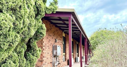 Redgum Motel