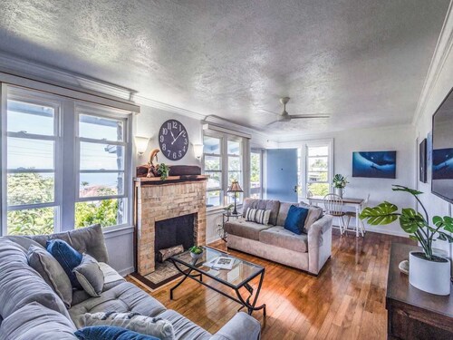 Charming 3 Bed, 2 Bath Holualoa Home on 1.1 Acres