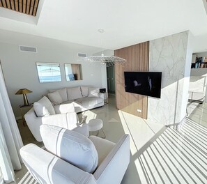 Living area - Exceptional "Luxury" sea view  (Cannes)