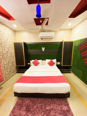 Basic Double Room, City View | Desk, laptop workspace, free WiFi, bed sheets - sk kathiyawadi hotel & restaurant (Udaipur)