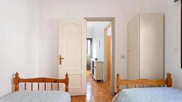 1 habitación y ropa de cama