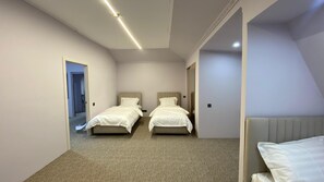 Tremannsrom – comfort, balkong, hageutsikt | Wi-fi (inkludert)