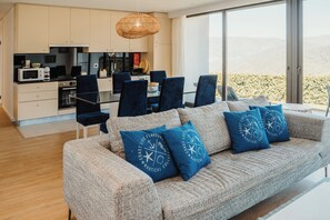 Panoramic House, 2 Bedrooms, Kitchenette, River View | Private kitchen