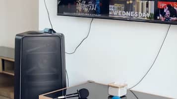 3 bedrooms, free WiFi, bed sheets