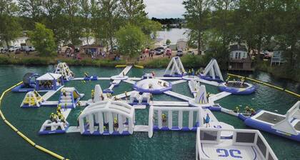 luxury lake view 8 berth caravan at tattershall lakes pet friendly + hot tub