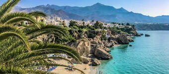 Luxury House With Private Heated Pool in Nerja!