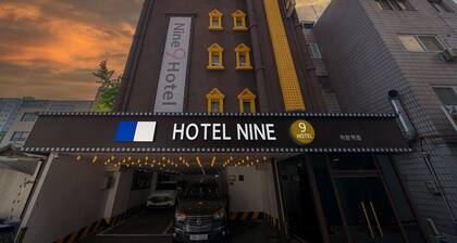 Hotel Nine
