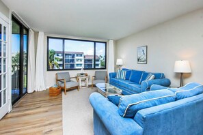 TV - Loggerhead Cay 533: Sanibel Island Vacation Rental | Beachfront Condo, Pool, (Sanibel)