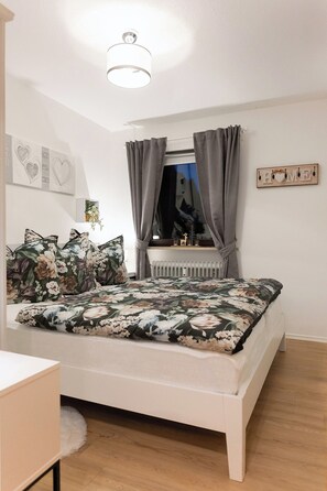 1 bedroom, travel crib, free WiFi, bed sheets