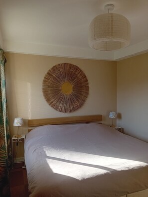 1 bedroom, iron/ironing board, free WiFi, bed sheets
