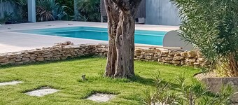 Comfortable studio with swimming pool in Vaison-la-Romaine - close to all amenities