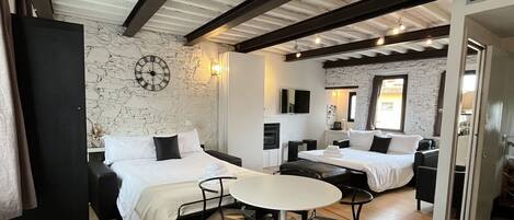 1 bedroom, free WiFi