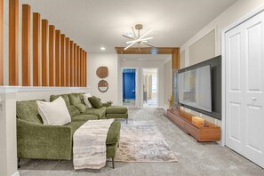 TV, video games - DLuxx Home just 9 Miles From Disney Park 1224 (Clermont)