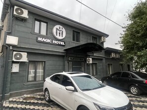 Front of property - Magic Hotel Tashkent (Tashkent)