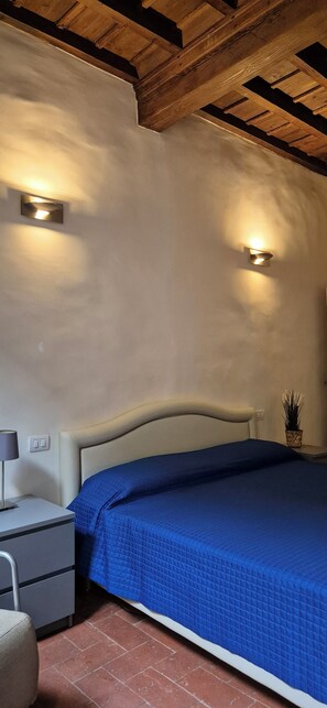 Departamento superior, vista al patio | Tabla de planchar con plancha y wifi gratis 