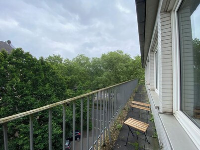 Apartment with 3 bedrooms and balcony