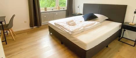 3 bedrooms, WiFi, bed sheets