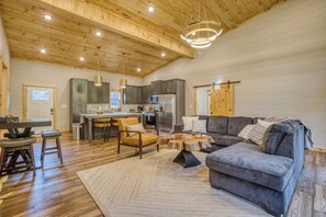 Smart TV, fireplace, video games