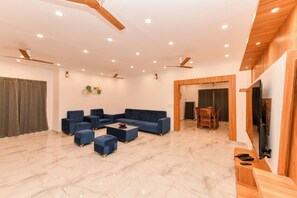 Televisión, chimenea, impresora