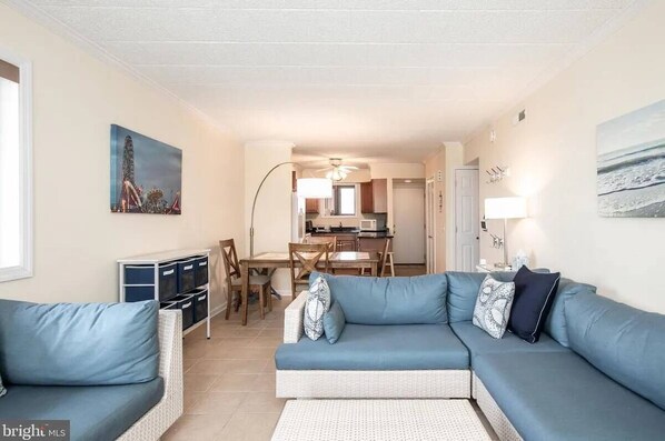 Smart TV, video games