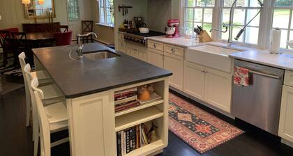 Luxury house on roaring river with its own pool