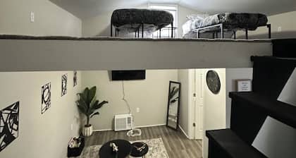 Stylish Tiny Home in prime Terre Haute location