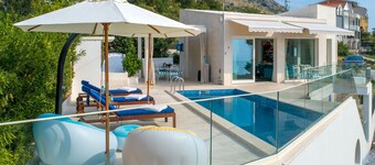 Modern vacation villa with pool / air conditioning in Blizikuce / Budva / Montenegro 
