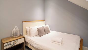 House | 2 bedrooms, iron/ironing board, free WiFi, bed sheets