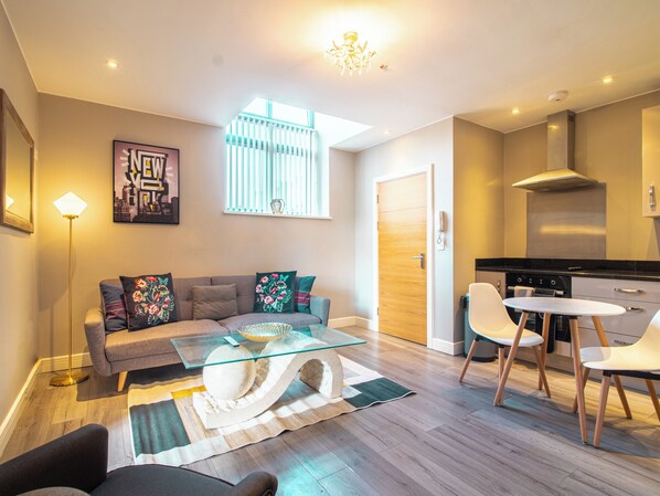 Apartment | Living area - Cozy 2bedroom Sheffield City Apartment (Sheffield)