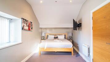 House | 1 bedroom, iron/ironing board, free WiFi, bed sheets