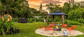 Villa Tation/8BR/Pool HotTub Sauna Basket/Pickle