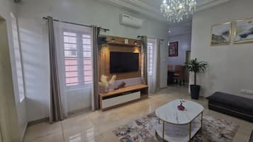 Casa | Área de sala de estar | Televisión
