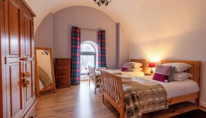 2 bedrooms, iron/ironing board, travel cot, WiFi