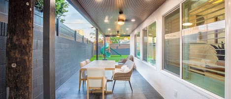 Outdoor dining