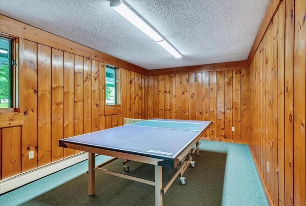 Spielezimmer
