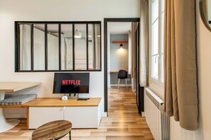 Interior - Cozy 1-bedroom apartment with all amenities near Montmartre (Paris)