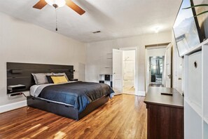 4 bedrooms, desk, iron/ironing board, free WiFi - Family and dog friendly home, 30+ day stays (Norfolk)